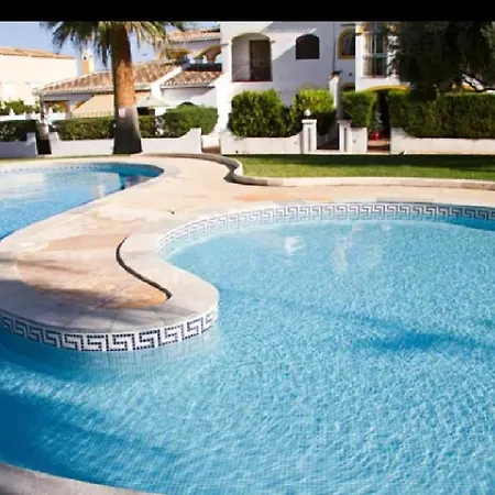Сasa de vacaciones Con Vistas A La Piscina